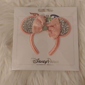💝FIRM! NWT DISNEY PARKS SEQUIN MINNIE MOUSE PATCH (LAST ONE)